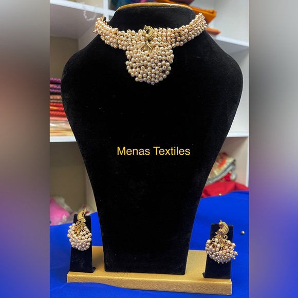 Hand crafted Necklace Set - Picture 9 of 10